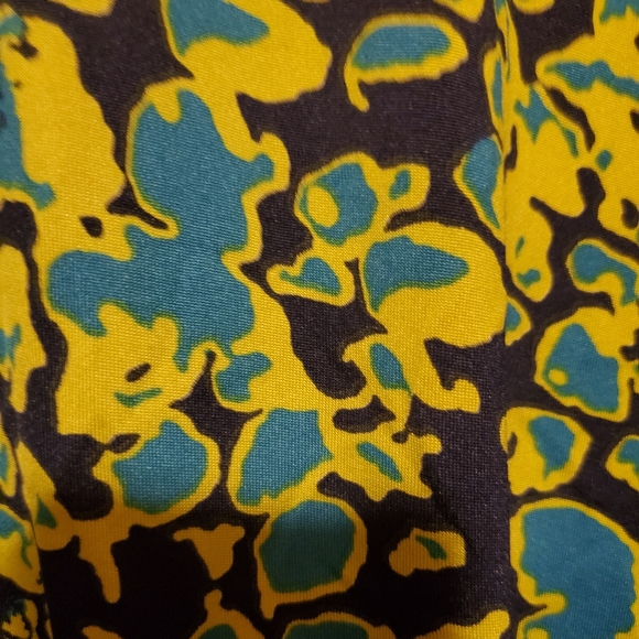 Leopard Quarter Sleeve Wrapped  Blouse - Picture 5 of 7